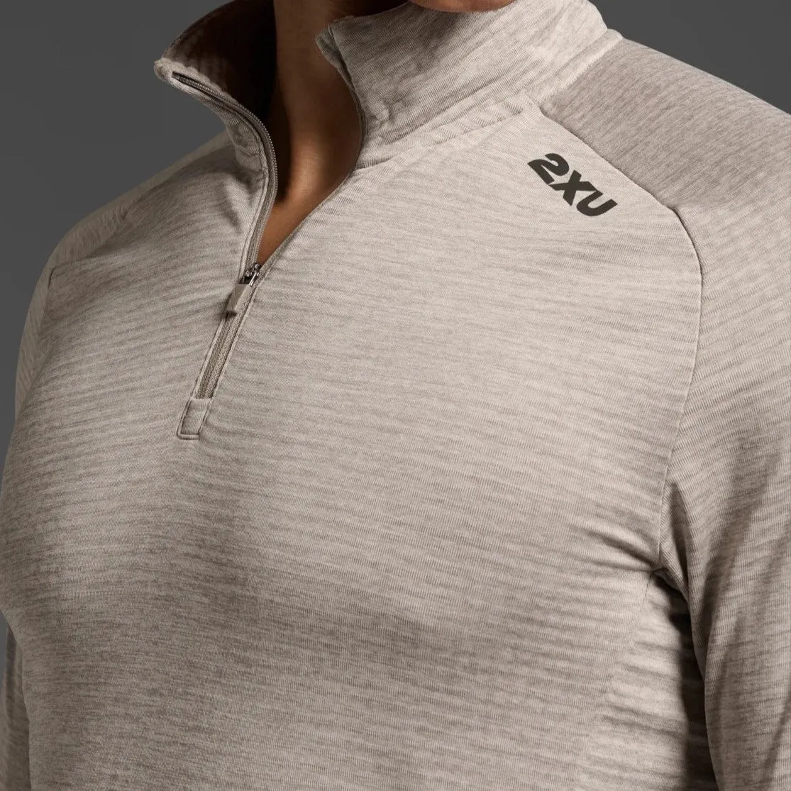 2XU Ignition 1/4 Zip Fleece | Carbon / Black Reflective | Mens